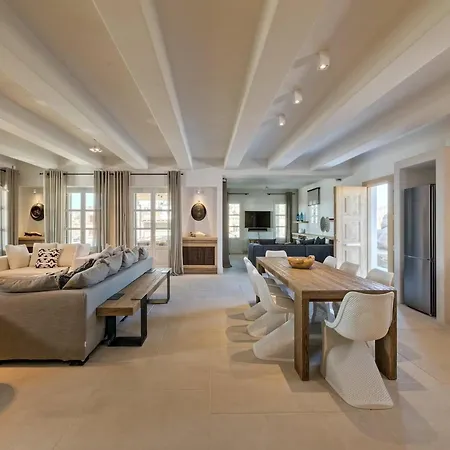 With Style Pool Villa *